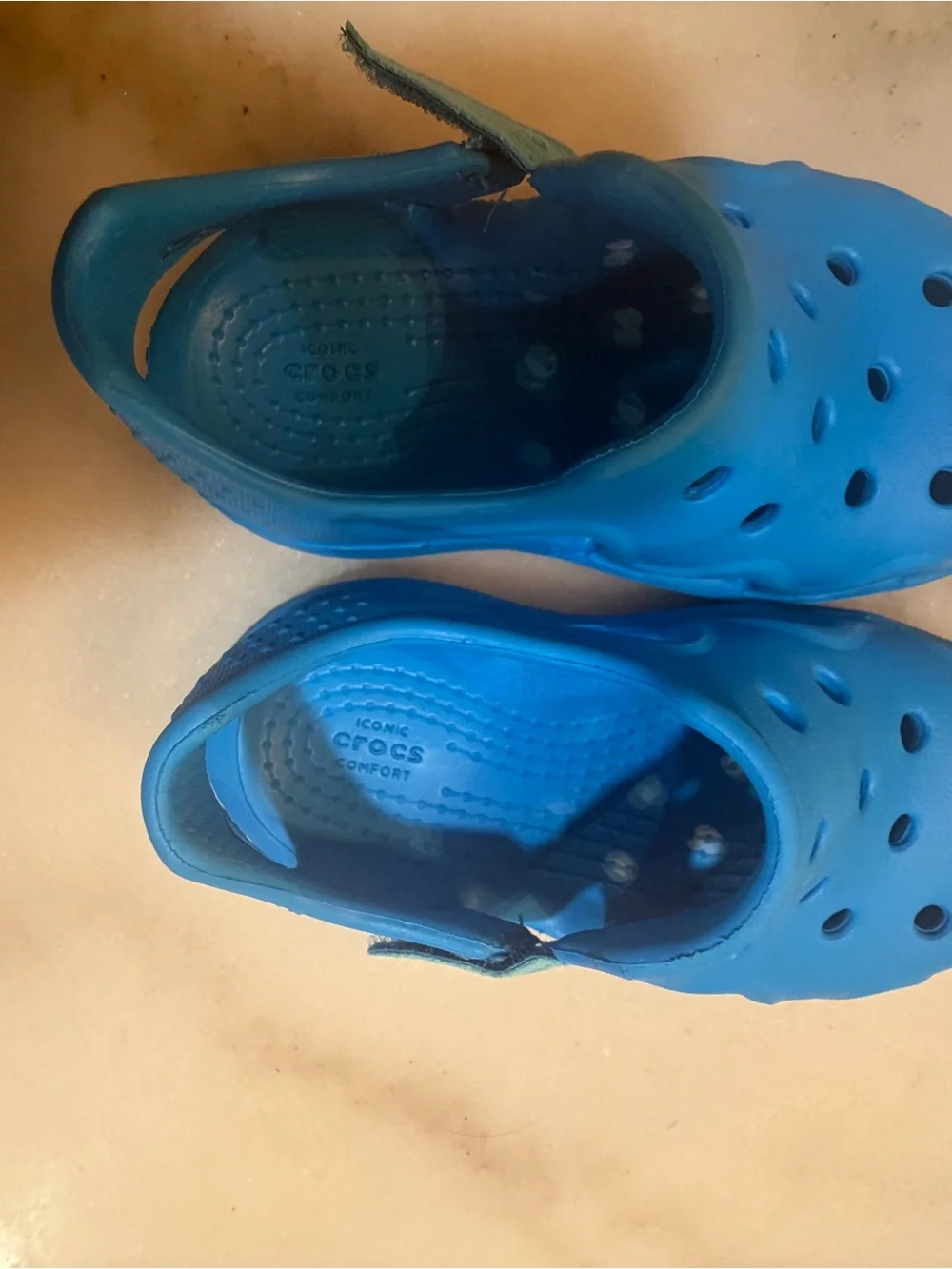 CROCS lightweight water